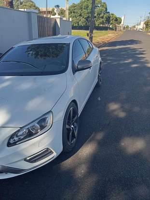 VOLVO-S60-2014