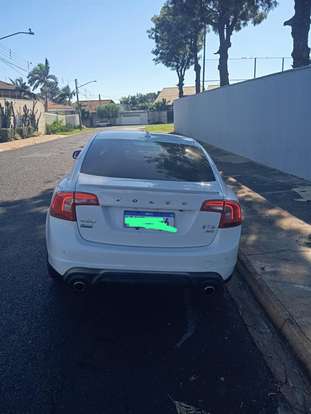 VOLVO-S60-2014