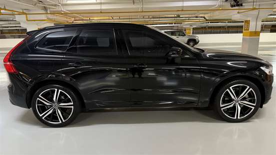 VOLVO-XC60-2019