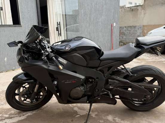 HONDA-CBR 1000RR FIREBLADE HONDA-CBR 1000RR FIREBLADE-2008