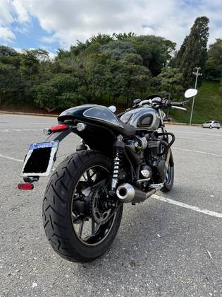 TRIUMPH STREET CUP 