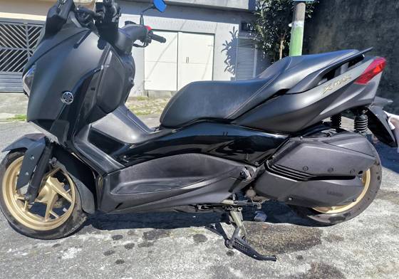 YAMAHA XMAX ABS 