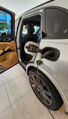PORSCHE-CAYENNE-2017