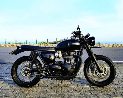 TRIUMPH-BONNEVILLE T120 BLACK 1200 TRIUMPH-BONNEVILLE T120 BLACK 1200-2017