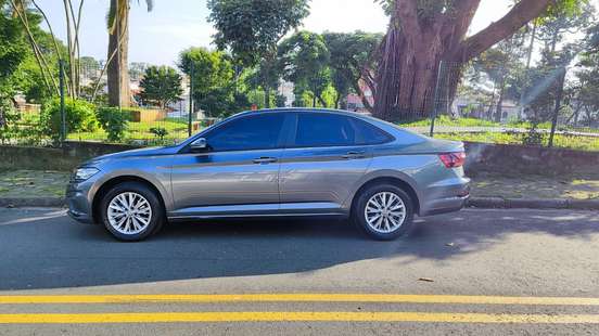 VOLKSWAGEN-JETTA-1.4 250 TSI TOTAL FLEX TIPTRONIC VOLKSWAGEN-JETTA-2018