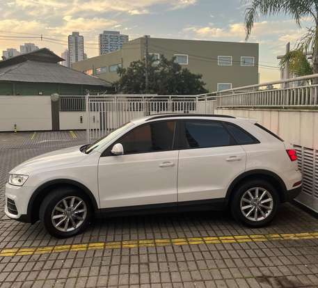 AUDI-Q3-2016