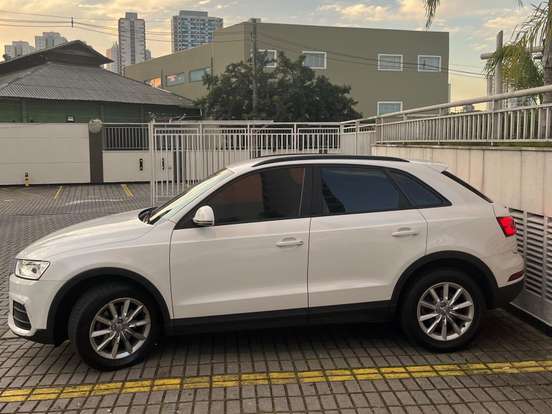 AUDI-Q3-1.4 TFSI ATTRACTION GASOLINA 4P S TRONIC AUDI-Q3-2016