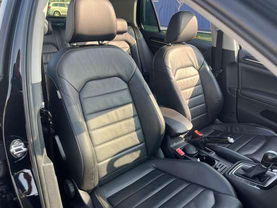 VOLKSWAGEN-GOLF-1.4 TSI HIGHLINE 16V TOTAL FLEX 4P TIPTRONIC VOLKSWAGEN-GOLF-2017