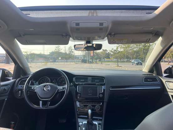 VOLKSWAGEN-GOLF-1.4 TSI HIGHLINE 16V TOTAL FLEX 4P TIPTRONIC VOLKSWAGEN-GOLF-2017