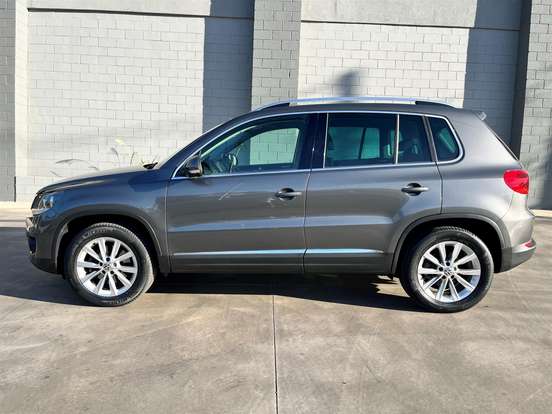 VOLKSWAGEN-TIGUAN-2.0 TSI 16V TURBO GASOLINA 4P TIPTRONIC VOLKSWAGEN-TIGUAN-2013