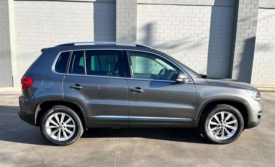 VOLKSWAGEN-TIGUAN-2.0 TSI 16V TURBO GASOLINA 4P TIPTRONIC VOLKSWAGEN-TIGUAN-2013