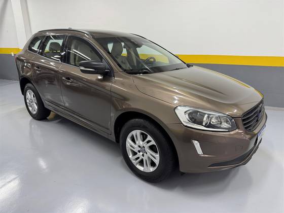 VOLVO XC60 2.0 T5 KINETIC GASOLINA 4P AUTOMÁTICO