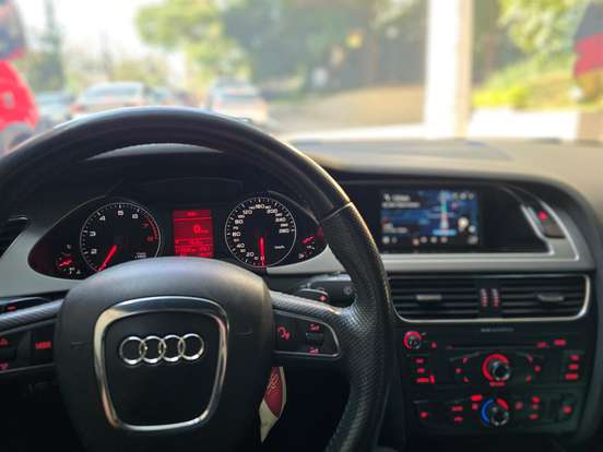 AUDI-A4-2008