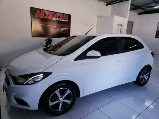 CHEVROLET ONIX 1.4 MPFI LTZ 8V FLEX 4P MANUAL CHEVROLET ONIX 1.4 MPFI LTZ 8V FLEX 4P MANUAL