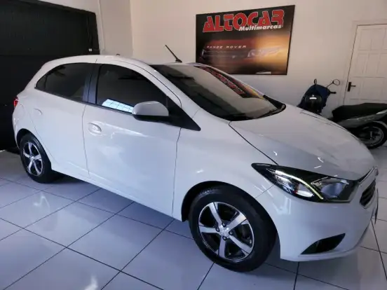 CHEVROLET-ONIX-2017
