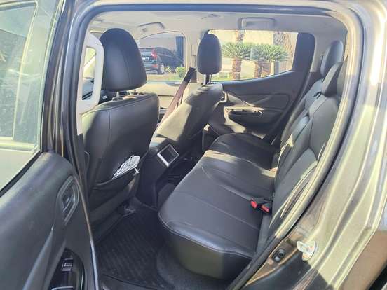 MITSUBISHI-L200 TRITON-2024