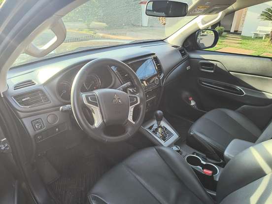 MITSUBISHI-L200 TRITON-2024