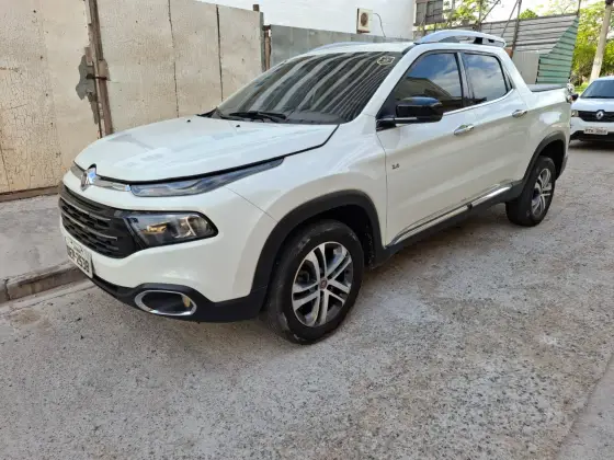 FIAT TORO 2.4 16V MULTIAIR FLEX VOLCANO AT9