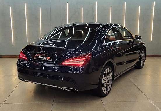 MERCEDES-BENZ-CLA 200-1.6 VISION 16V FLEX 4P AUTOMÁTICO MERCEDES-BENZ-CLA 200-2017