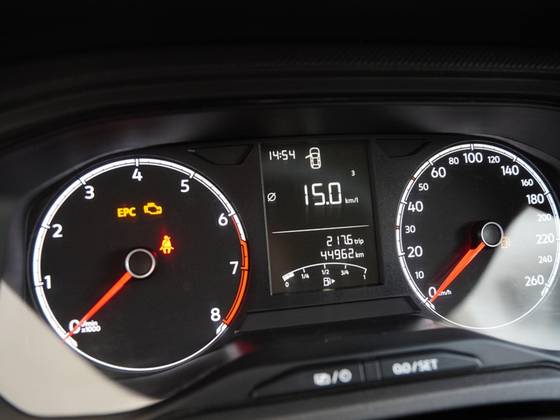 VOLKSWAGEN POLO 1.0 MPI MANUAL