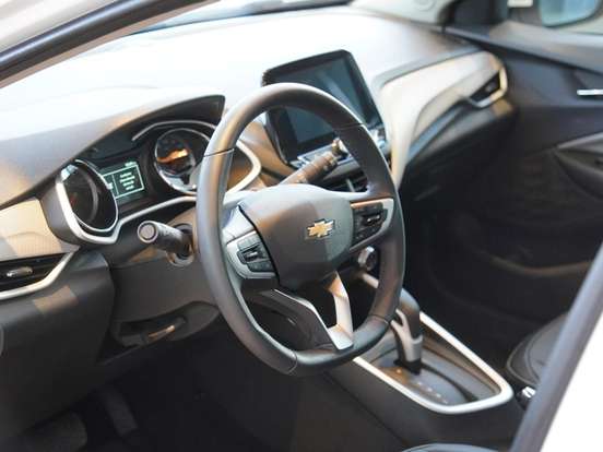 CHEVROLET-ONIX-1.0 TURBO FLEX PLUS PREMIER AUTOMÁTICO CHEVROLET-ONIX-2024