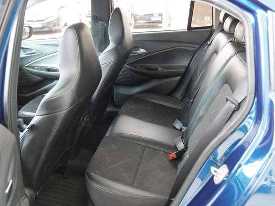 CHEVROLET-ONIX-2020