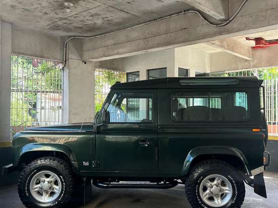 LAND ROVER-DEFENDER-2.5 90 CSW 4X4 TURBO INTERCOOLER DIESEL 2P MANUAL LAND ROVER-DEFENDER-2001