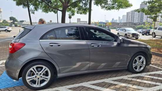 MERCEDES-BENZ-A 200-2015