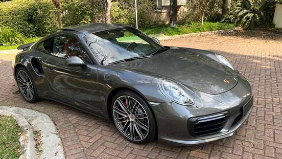PORSCHE-911-2016