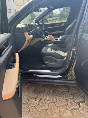 PORSCHE-CAYENNE-2024