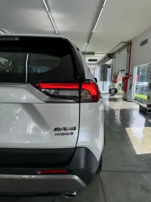 TOYOTA-RAV4-2025