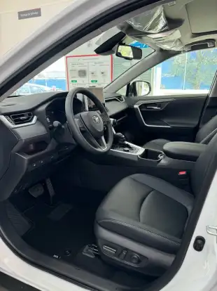 TOYOTA-RAV4-2025
