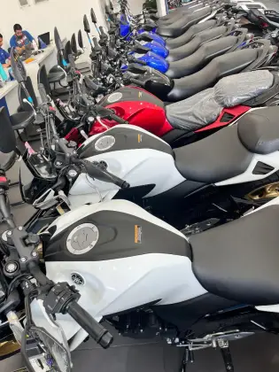 YAMAHA FZ25 FAZER CONNECTED ABS YAMAHA FZ25 FAZER CONNECTED ABS