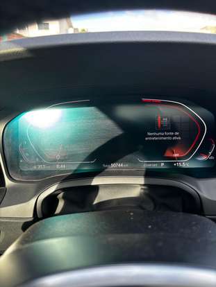 BMW-320i-2020