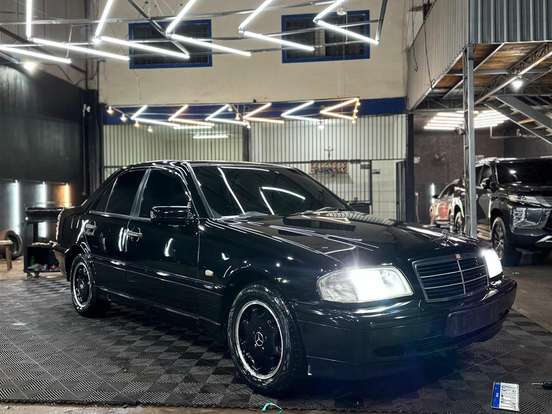 MERCEDES-BENZ-C 180-1.8 16V GASOLINA 4P AUTOMÁTICO MERCEDES-BENZ-C 180-1998
