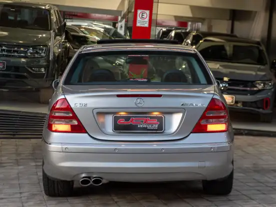 MERCEDES-BENZ-C 32K AMG-3.2 SEDAN V6 24V GASOLINA 4P AUTOMÁTICO MERCEDES-BENZ-C 32K AMG-2001