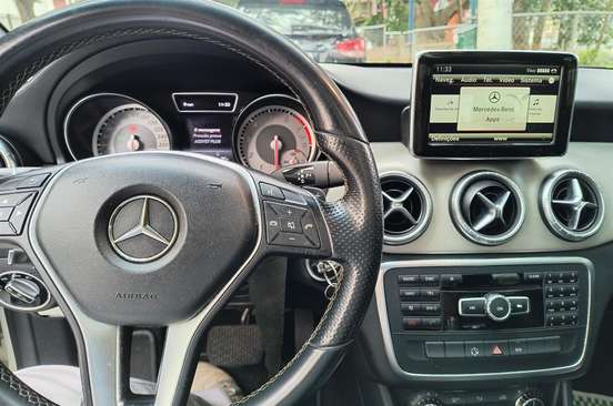 MERCEDES-BENZ-CLA 200-2014
