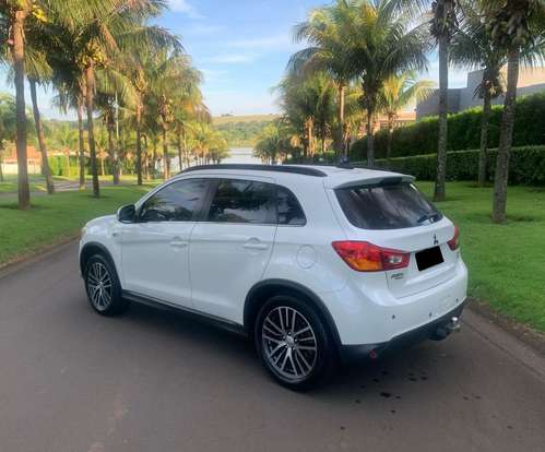 MITSUBISHI-ASX-2017
