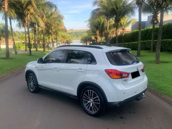 MITSUBISHI-ASX-2.0 AWD 16V FLEX 4P AUTOMÁTICO MITSUBISHI-ASX-2017