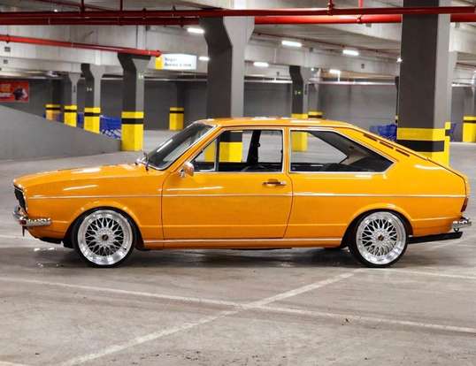 VOLKSWAGEN-PASSAT-1975