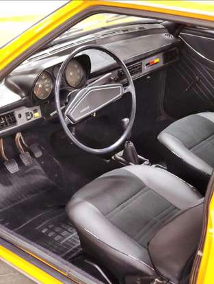 VOLKSWAGEN-PASSAT-1975