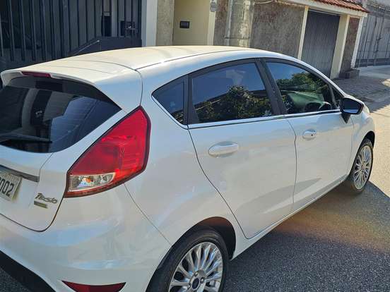 FORD-FIESTA-1.0 ECOBOOST TITANIUM PLUS HATCH 12V GASOLINA 4P POWERSHIFT FORD-FIESTA-2016