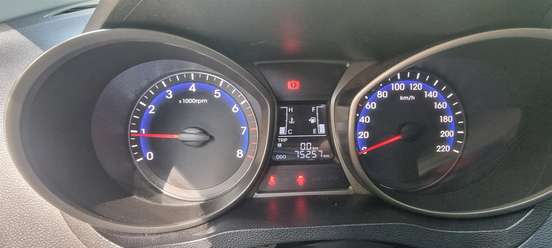 HYUNDAI-HB20S-1.0 COPA DO MUNDO 12V FLEX 4P MANUAL HYUNDAI-HB20S-2014