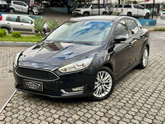 FORD FOCUS 2.0 SE PLUS 16V FLEX 4P POWERSHIFT