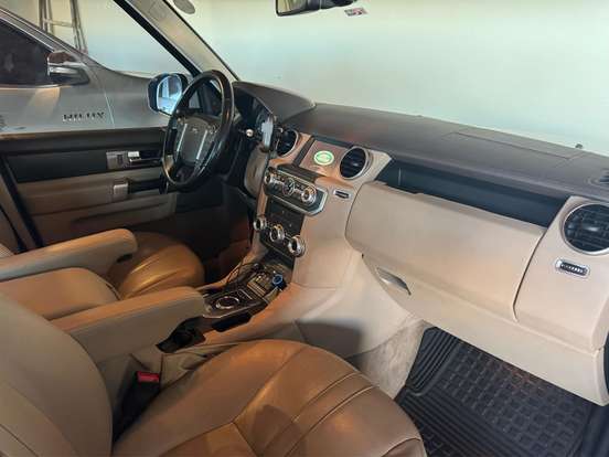 LAND ROVER-DISCOVERY 4-3.0 SE 4X4 V6 24V BI-TURBO DIESEL 4P AUTOMÁTICO LAND ROVER-DISCOVERY 4-2016