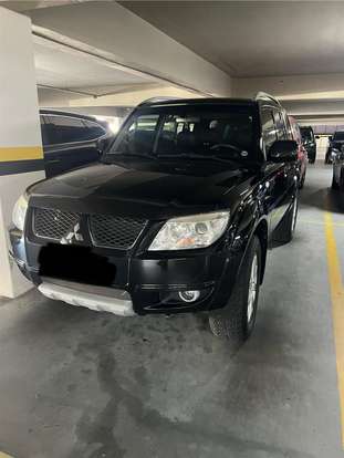 MITSUBISHI-PAJERO TR4-2010