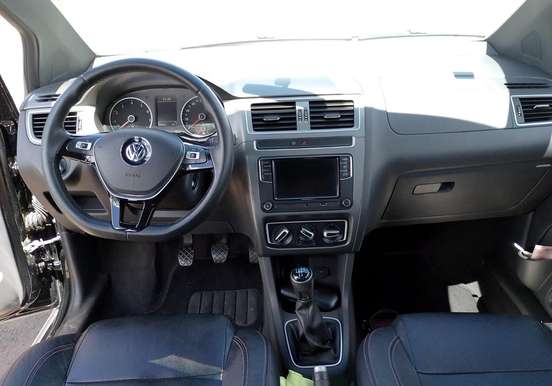 VOLKSWAGEN-FOX-1.6 MSI TOTAL FLEX XTREME 4P MANUAL VOLKSWAGEN-FOX-2018