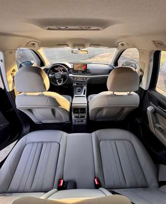 AUDI-Q5-2022