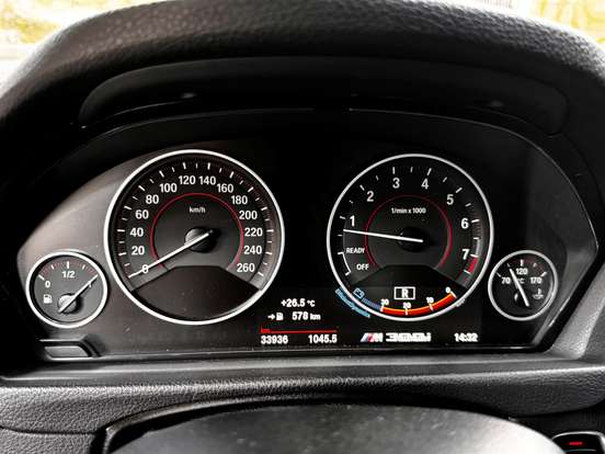 BMW-320i-2016
