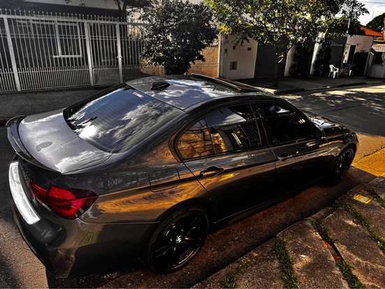 BMW-320i-2016